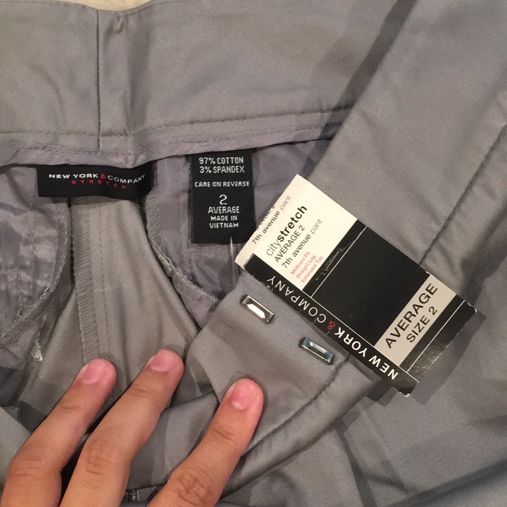 Dress pants - Picture 2 of 3
